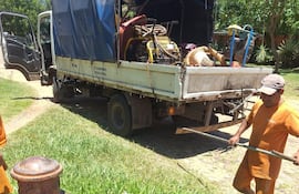 El hidrante ubicado sobre la avenida Mbocayá fue reparado por técnicos.