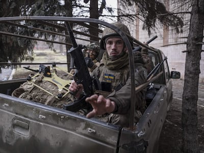 Un soldado ucraniano durante una evacuación de combatientes heridos en la región de Donetsk, el pasado viernes..