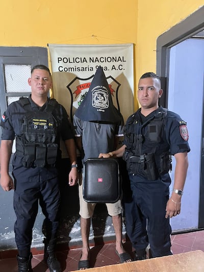 Un hombre de 37 años fue aprehendido tras hurtar un parlante de un comercio ubicado en Limpio.