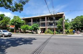 La sede con peculiar característica de la Municipalidad de Fernando de la Mora.