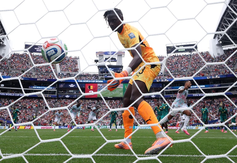 Youri Tielemans (#8) de Bélgica convirtió desde los doce pasos y aseguró el pase a la siguiente fase del Mundial 2026.