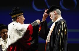 El rey Felipe VI ha sido investido como Doctor Honoris Causa por la Universidad Federico II de Nápoles.