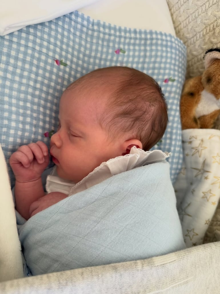 ¡Pura ternura! La recién nacida Adelaide Elizabeth Annina Brooksbank. (Instagram/Princess Eugenie)