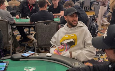 El astro brasileño Neymar también se retiró del Mundial de Póker.