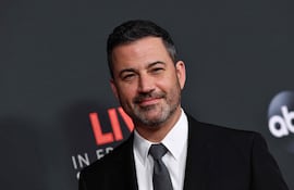 Jimmy Kimmel regresó a su programa con fuertes crítica a Trump.