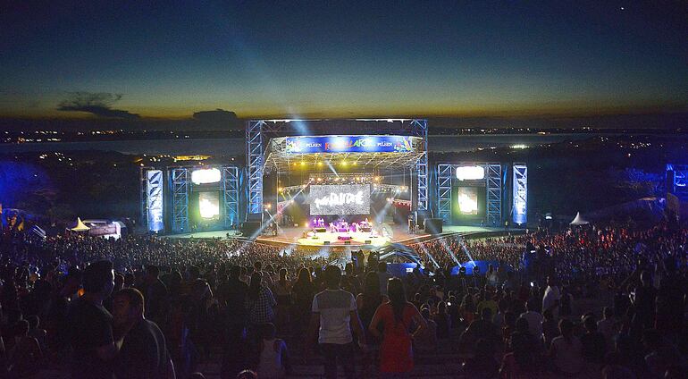 En  2017 se realizó el primer ReciclArte en  San Bernardino, convocando a una gran multitud de varias ciudades.