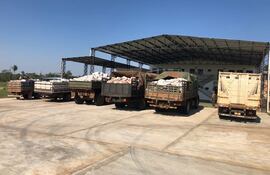 Los camiones repletos de bolsas de marihuana prensada fueron llevados de Paso Barreto a Arroyito, hasta la base del CODI.