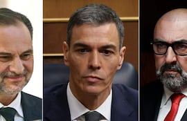El exministro de Transporte, José Luis Ábalos, el jefe de Gobierno de España, Pedro Sánchez, y el exasesor de transportes Koldo García.