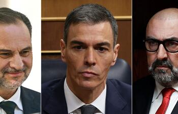 El exministro de Transporte, José Luis Ábalos, el jefe de Gobierno de España, Pedro Sánchez, y el exasesor de transportes Koldo García.