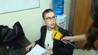 Montserrat Alliana, hija del vicepresidente Pedro Alliana se intentó defender diciendo que goza de un “cargo de confianza”