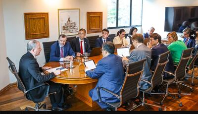 La misión técnica del FMI cerró ayer la revisión de los acuerdos con una reunión con las principales autoridades del Banco Central del Paraguay y del Ministerio de Economía y Finanzas (foto del BCP).