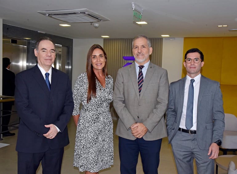 Jorge Del Castillo, Claudia Salazar, Jorge Fracchia y Nicolás Klapp.