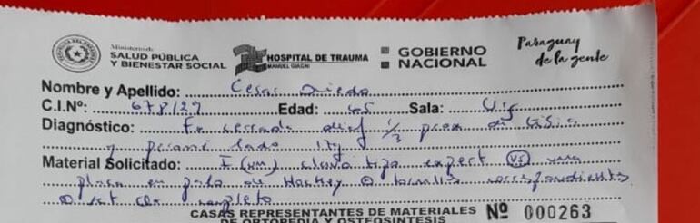 Los médicos le solicitaron piezas de platino para que recupere la movilidad de la pierna.