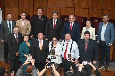 El cartista continuará hasta junio del 2027 al frente del Senado.