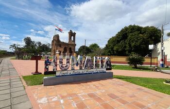 El histórico templo de San Carlos de Borromeo de la ciudad de Humaitá. En el distrito se registra una crisis en la Junta Municipal en el marco de la campaña con miras a las elecciones municipales del 4 de octubre.
