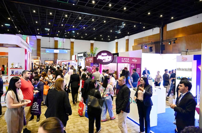 Proveedores y marcas se dieron cita en la Expo Comampar.