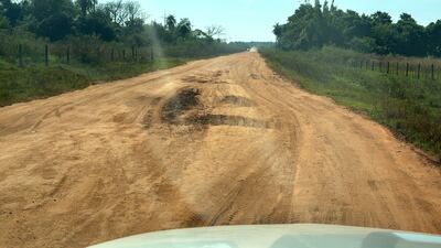Las condiciones del camino Pilar-Humaitá, se encuentra en deplorable estado.