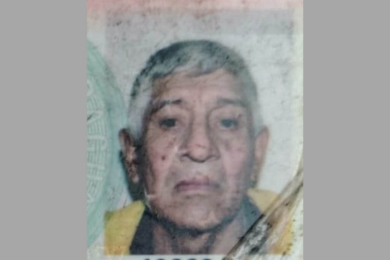 Buscan a familiares del abuelo canillita hallado sin vida en Asunción