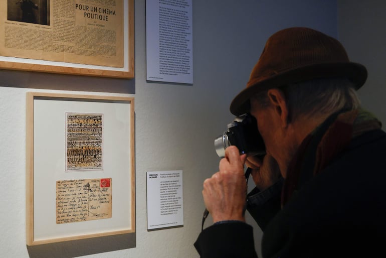 La muestra afirma ser una de las más completas hasta el momento sobre Jean Luc Godard.