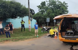 Accidente de tránsito en el barrio Ybaroty de Villarrica.