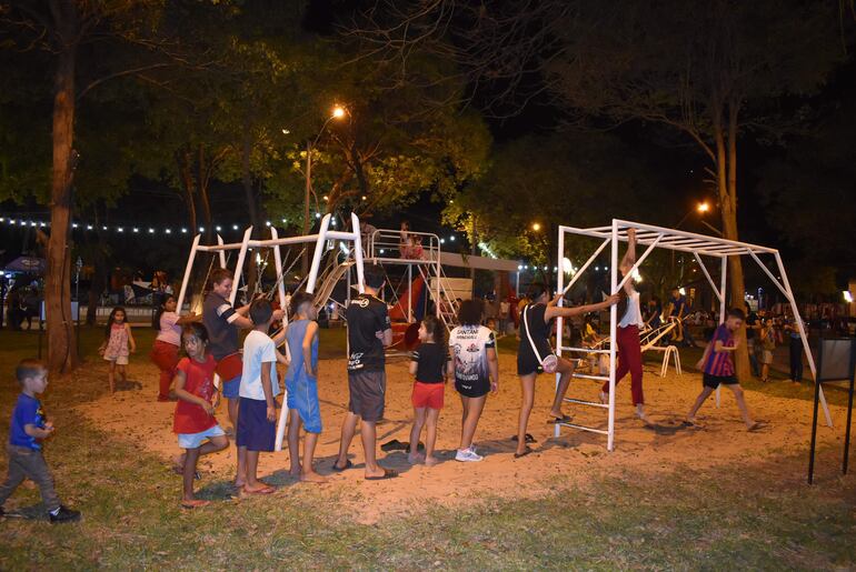 
Las mejoras de la remozada plaza Libertad ubicada en el centro mismo de la ciudad también fueron inauguradas por esta administración del gobierno departamental 