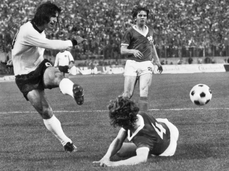 Gerd Müller en acción