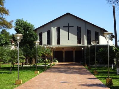 Iglesia de Curuguaty donde ayer domingo varios feligreses fueron víctimas de robo.