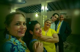Elenco de la obra teatral "Acecho".