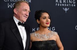 La actriz estadounidense-mexicana Salma Hayek y su esposo, director ejecutivo de Kering, Francois-Henri Pinault.