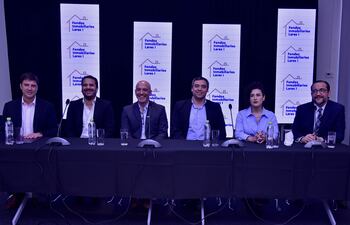 Eduardo Borgognon, Manuel Fernández, Antonio Cruset, Augusto Mengual, Andrea González y Angelo Palacios.