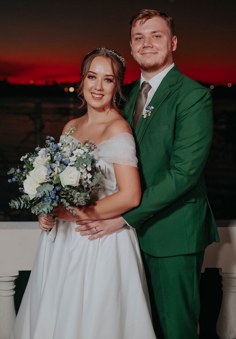 Nataly Ostertag Alló y Norman De Barath Holst.