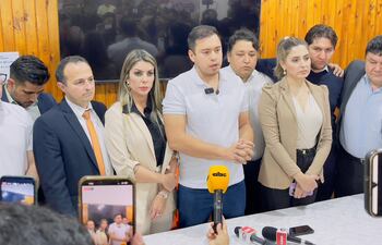 El intendente destituido Miguel Prieto durante la conferencia de prensa en el PC de Yo Creo.