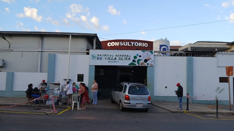 Imágenes del Hospital de Villa Elisa esta mañana.