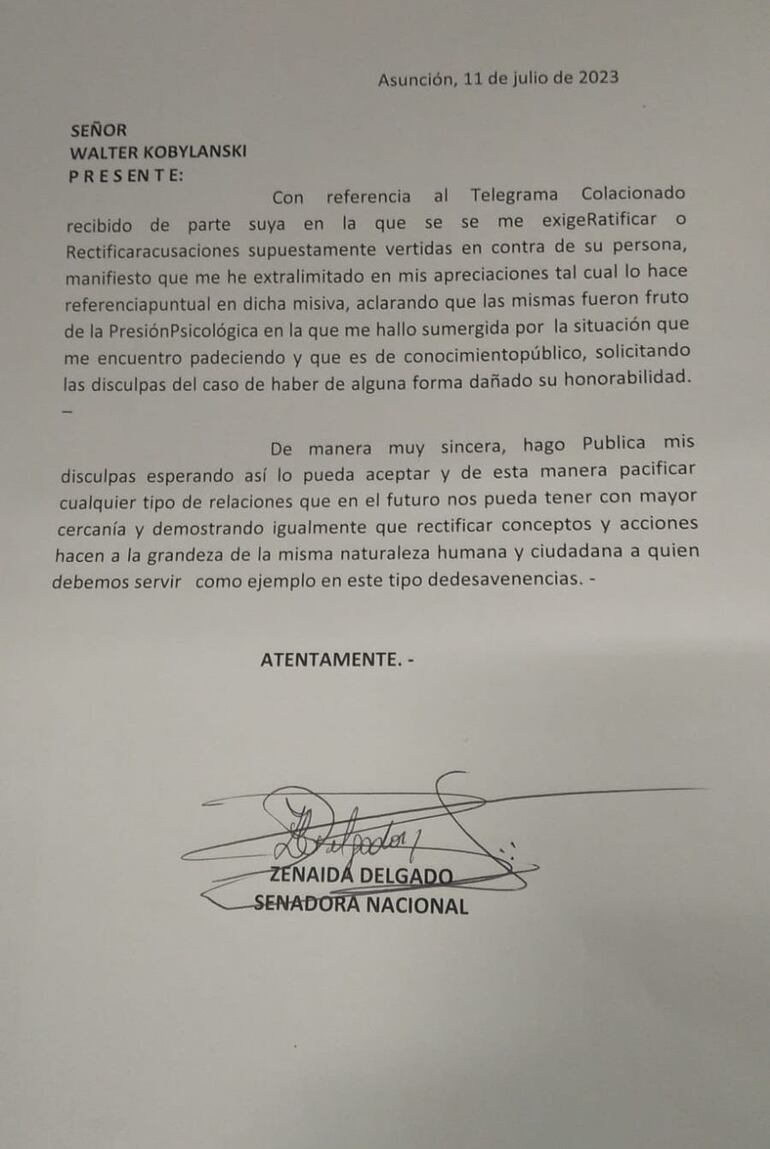 Carta firmada por Zenaida Delgado.