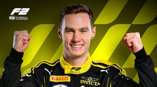 Histórica victoria del piloto paraguayo Joshua Duerksen, que en Monza logró un épico doblete al ganar las carreras sprint y principal.