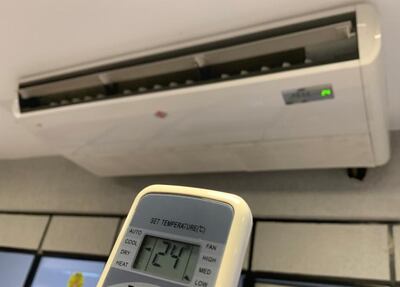 La recomendación de ANDE es mantener los acondicionadores de aire en 24, y/o combinarlos o alternarlos con el uso de ventiladores, según la época del año, porque usan 10 veces menos energía.