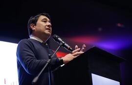 El senador Eduardo Nakayama.