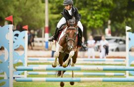 Santino Rodríguez del Acá Carayá, fue el campeón en Escuela Menores 0,80. en la Primera fecha, el domingo.