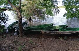Pobladores esperan contar con el funcionamiento de la balsa para cruzar lado de Misiones.