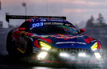 Max Verstappen pilotó parte de la noche en las 24 Horas de Nürburgring.