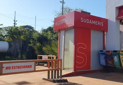 El cajero automático que los desconocidos intentaron violentar.