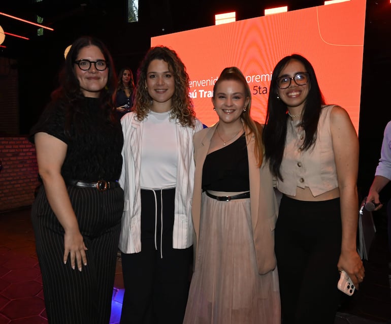 Jaz Martínez, Maca Martínez, Maca Ánzola y Xime González.