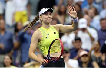 La kazaja Elena Rybakina se convirtió en la nueva campeona del Abierto de Estados Unidos.