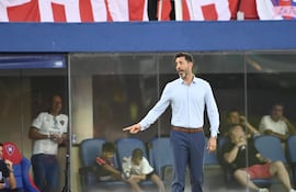 El uruguayo, Jorge Rodrigo Bava (44 años), entrenador de Cerro Porteño.