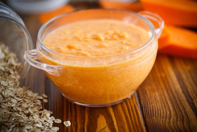 El kivevé es un platillo elaborado con calabaza, harina de maíz y azúcar, como ingredientes principales.