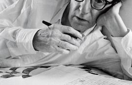 Woody Allen fotografiado en 1996 por Arnold Newman.