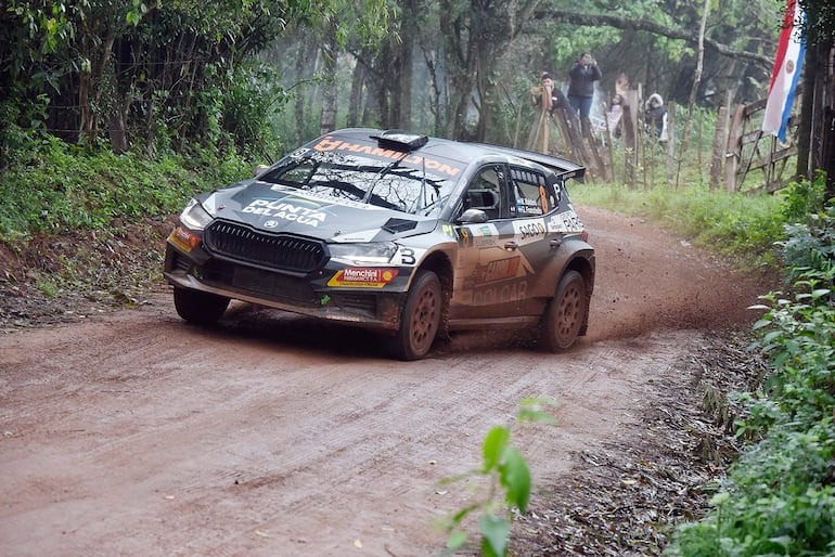 El Rally de Cordillera 2026 se disputa del 24 al 26 de julio en el tercer departamento de Paraguay, siendo válido como la cuarta fecha del Campeonato Sudamericano FIA/Codasur y la quinta del Campeonato Nacional de Rally (CNR). En la foto Miguel Baldoni