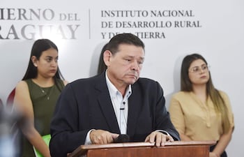 Conferecia de Prensa por el presidente del Instituto Nacional de Desarrollo Rural y de la Tierra (Indert), Francisco Ruiz Díaz, en Eligio Ayala y Tacuary. Economia 09 de Diciembre de 2025