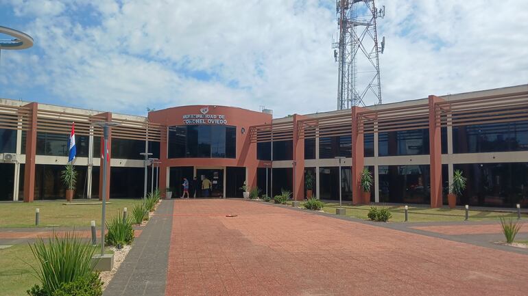 Aprobado nuevo endeudamiento de G. 3.030 millones para salarios y aguinaldos de funcionarios municipales de Coronel Oviedo