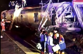 Al menos 21 muertos por aparatosa colisión de dos trenes en el sur de España